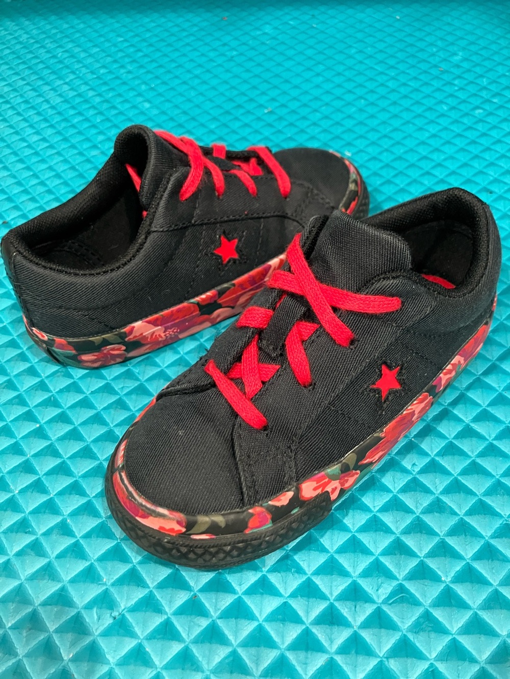 Rare - CONVERSE Toddlers Girls One Star Parkway Floral Ox Sneakers | 9
